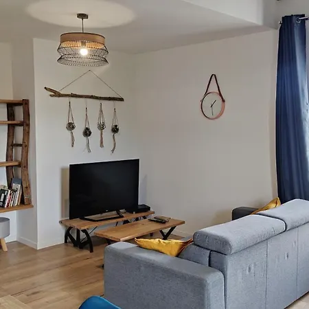 Appartement Duplex Dans Une Ancienne Usine Beaupréau-en-Mauges Extérieur photo